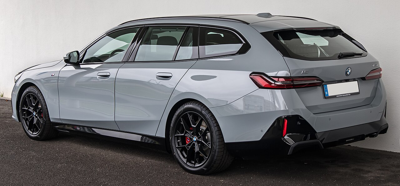BMW i5 Touring